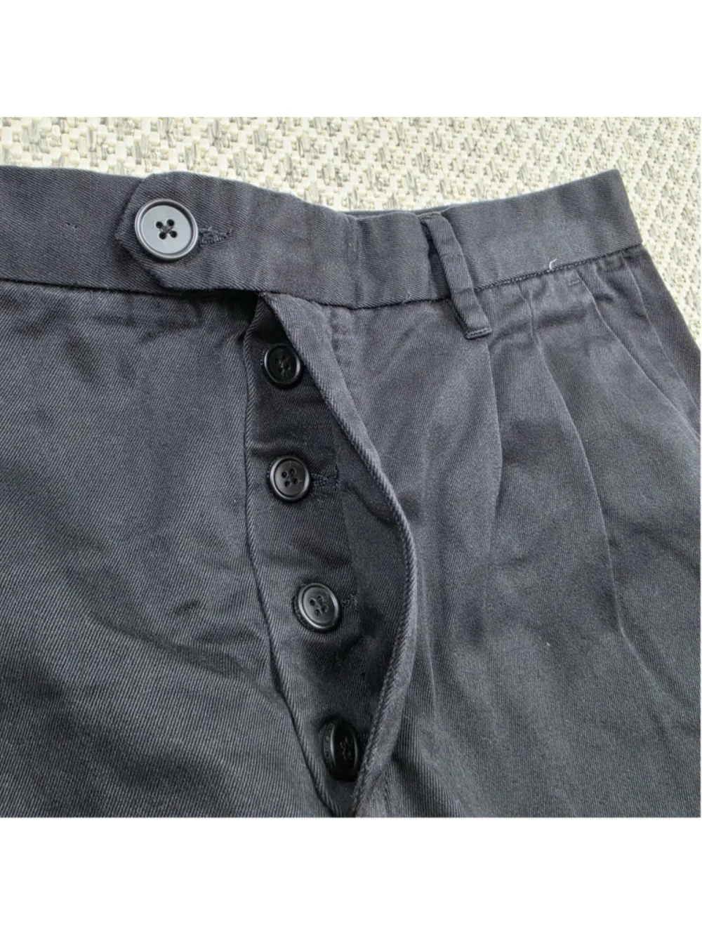 AllSaints Men’s 32 Black Pleated Chino Pants Button Fly Straight Leg Trousers